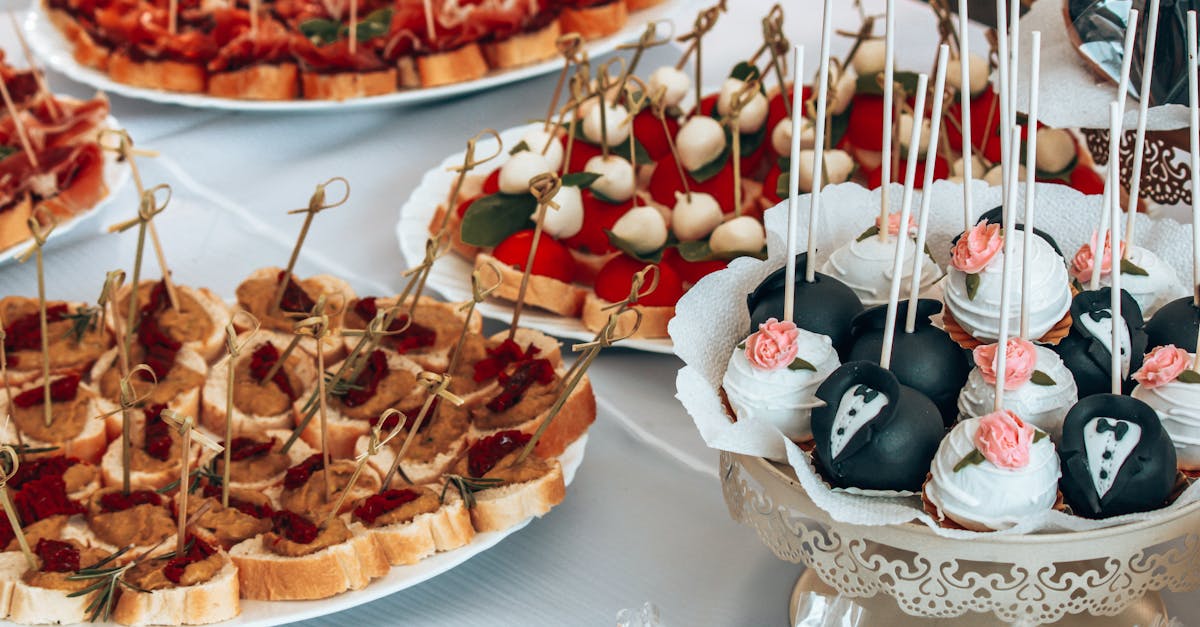 How to Coordinate Your Catering Timeline with Venue Availability