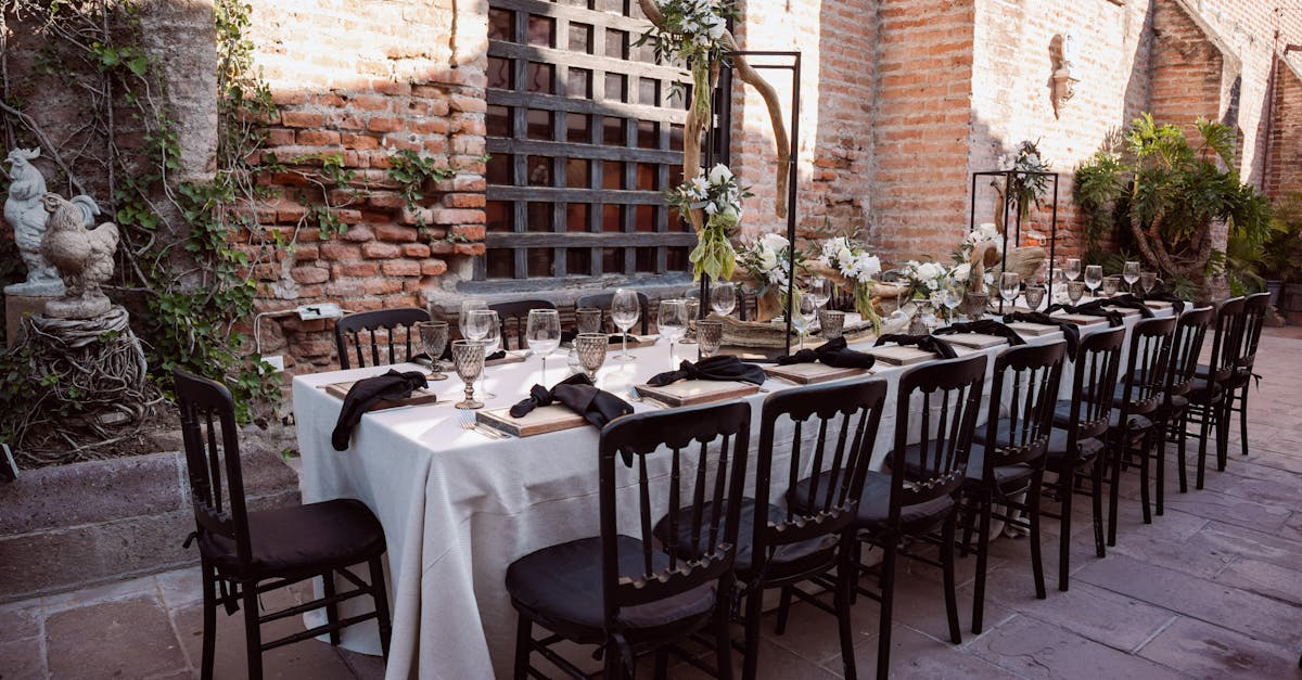 Navigating Vegan and Vegetarian Options for Your Reception